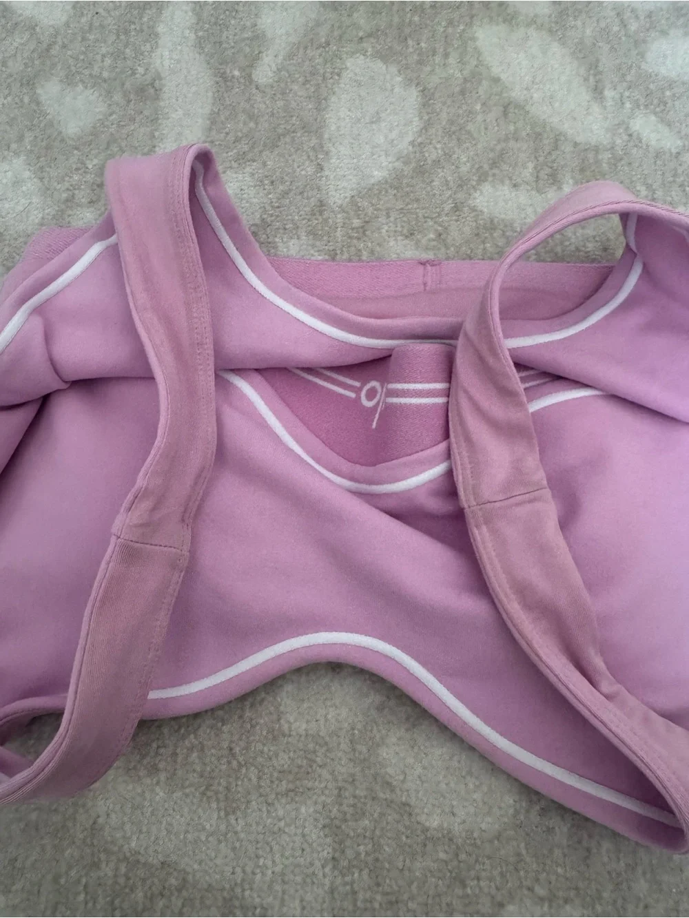 ALO Yoga light pink